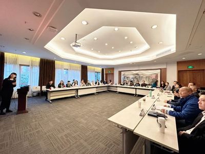 UMT美国管理技术大学硕博学位班校友会2023理事会议圆满结束