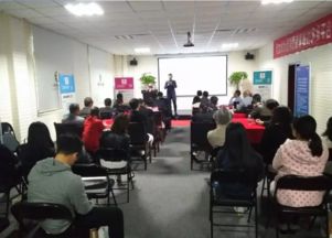 专注投资移民 护照移民 教育规划 购房移民 技术移民 创业移民等出国服务